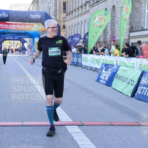 01.09.2024 - BARMER Alsterlauf Strokosch-Dieckow http://msf.ph/oto/6891534 01.09.2024 10:25:35 Ziel 2365, 4044, 5069 meine-sportfotos.de