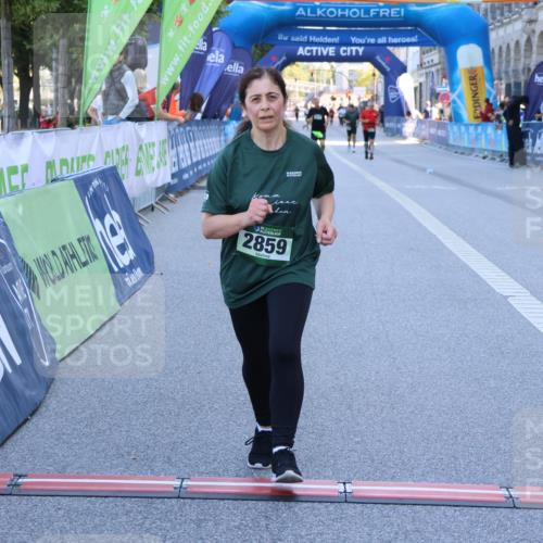 01.09.2024 - BARMER Alsterlauf Strokosch-Dieckow http://msf.ph/oto/6891558 01.09.2024 10:25:47 Ziel 2859 meine-sportfotos.de