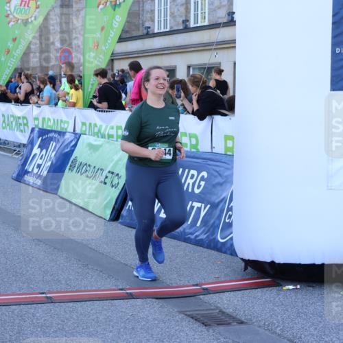 01.09.2024 - BARMER Alsterlauf Strokosch-Dieckow http://msf.ph/oto/6891605 01.09.2024 10:26:36 Ziel 3544, 3765, 5115 meine-sportfotos.de