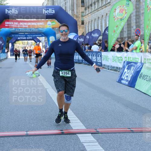 01.09.2024 - BARMER Alsterlauf Strokosch-Dieckow http://msf.ph/oto/6891642 01.09.2024 10:26:58 Ziel 3394, 8004, 8313 meine-sportfotos.de