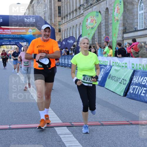 01.09.2024 - BARMER Alsterlauf Strokosch-Dieckow http://msf.ph/oto/6891652 01.09.2024 10:27:06 Ziel 2413, 3761, 4091, 4960, 5094, 8004, 8313 meine-sportfotos.de