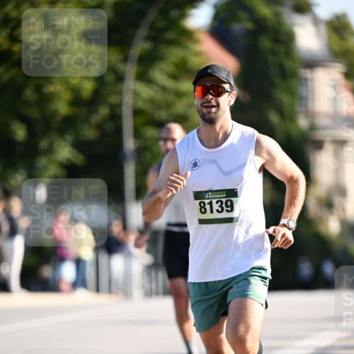 01.09.2024 - BARMER Alsterlauf Dr. Thomas Lammeyer http://msf.ph/oto/6891893 01.09.2024 09:23:07 Laufen 135, 8139 meine-sportfotos.de