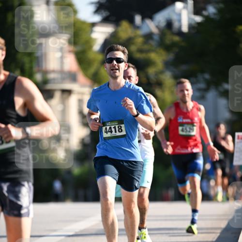 01.09.2024 - BARMER Alsterlauf Dr. Thomas Lammeyer http://msf.ph/oto/6891953 01.09.2024 09:23:19 Laufen 4418 meine-sportfotos.de