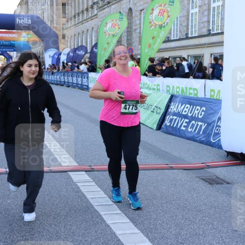 01.09.2024 - BARMER Alsterlauf Strokosch-Dieckow http://msf.ph/oto/6892234 01.09.2024 10:27:50 Ziel 4461, 4477, 4775, 5013 meine-sportfotos.de
