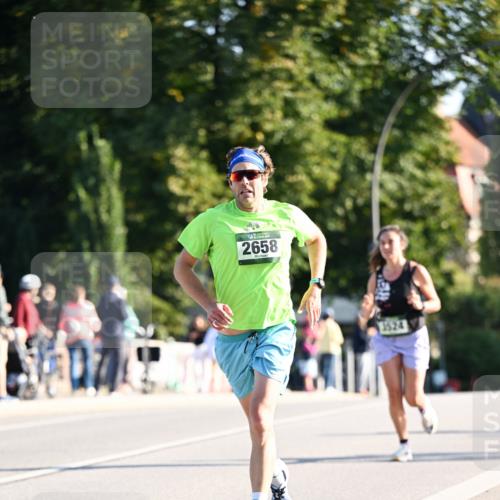 01.09.2024 - BARMER Alsterlauf Dr. Thomas Lammeyer http://msf.ph/oto/6892286 01.09.2024 09:24:21 Laufen 2658, 524 meine-sportfotos.de