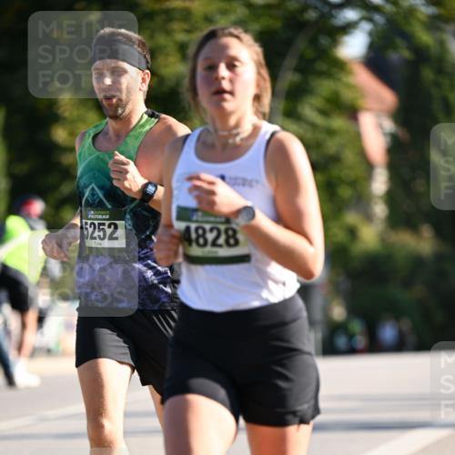 01.09.2024 - BARMER Alsterlauf Dr. Thomas Lammeyer http://msf.ph/oto/6892452 01.09.2024 09:24:50 Laufen 15, 5252, 4828 meine-sportfotos.de