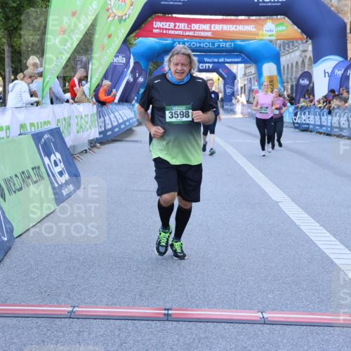 01.09.2024 - BARMER Alsterlauf Strokosch-Dieckow http://msf.ph/oto/6892737 01.09.2024 10:28:48 Ziel 2031, 2780, 2928, 2929, 3589, 3598 meine-sportfotos.de