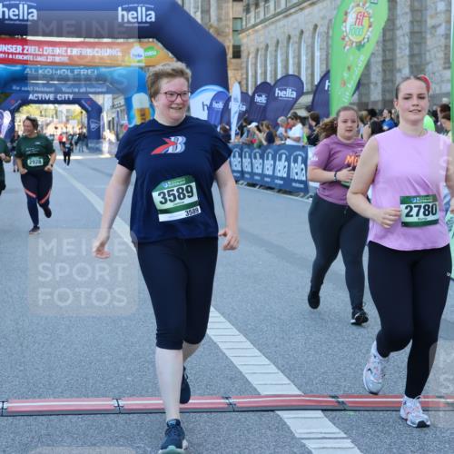 01.09.2024 - BARMER Alsterlauf Strokosch-Dieckow http://msf.ph/oto/6892852 01.09.2024 10:28:55 Ziel 2031, 2780, 2928, 2929, 3589 meine-sportfotos.de