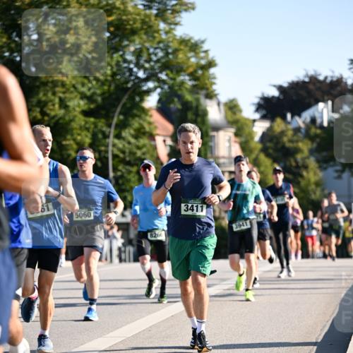 01.09.2024 - BARMER Alsterlauf Dr. Thomas Lammeyer http://msf.ph/oto/6892854 01.09.2024 09:25:56 Laufen 5060, 8266, 3411, 3941 meine-sportfotos.de