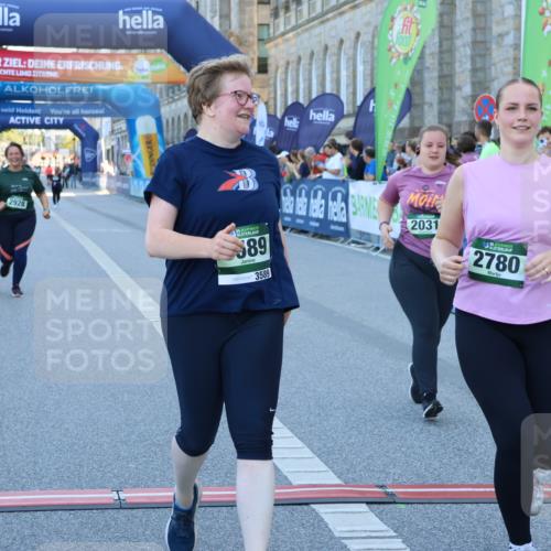 01.09.2024 - BARMER Alsterlauf Strokosch-Dieckow http://msf.ph/oto/6892864 01.09.2024 10:28:55 Ziel 2031, 2780, 2928, 2929, 3589 meine-sportfotos.de