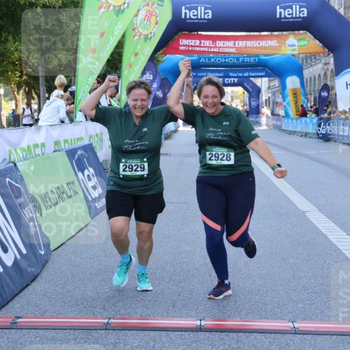 01.09.2024 - BARMER Alsterlauf Strokosch-Dieckow http://msf.ph/oto/6892915 01.09.2024 10:28:58 Ziel 2031, 2780, 2928, 2929 meine-sportfotos.de