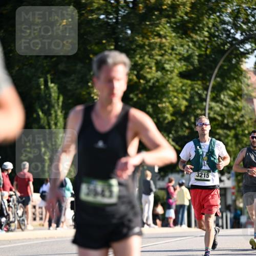 01.09.2024 - BARMER Alsterlauf Dr. Thomas Lammeyer http://msf.ph/oto/6892922 01.09.2024 09:26:06 Laufen 3215 meine-sportfotos.de