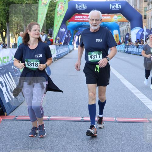01.09.2024 - BARMER Alsterlauf Strokosch-Dieckow http://msf.ph/oto/6893032 01.09.2024 10:29:16 Ziel 2048, 3991, 4317, 4318 meine-sportfotos.de