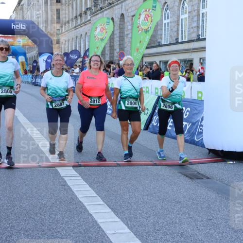 01.09.2024 - BARMER Alsterlauf Strokosch-Dieckow http://msf.ph/oto/6893282 01.09.2024 10:29:59 Ziel 2804, 2805, 2806, 2807, 2812 meine-sportfotos.de