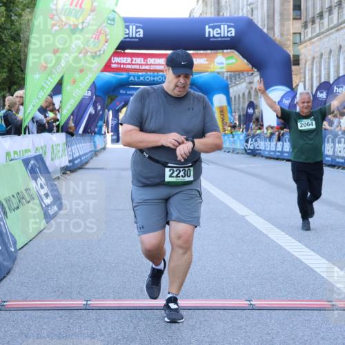 01.09.2024 - BARMER Alsterlauf Strokosch-Dieckow http://msf.ph/oto/6893450 01.09.2024 10:30:39 Ziel 2064, 2230 meine-sportfotos.de