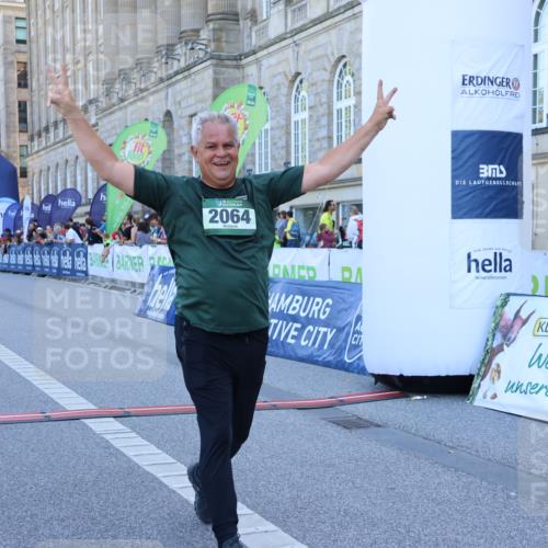 01.09.2024 - BARMER Alsterlauf Strokosch-Dieckow http://msf.ph/oto/6893511 01.09.2024 10:30:43 Ziel 2064 meine-sportfotos.de