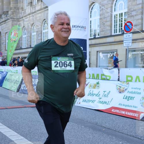 01.09.2024 - BARMER Alsterlauf Strokosch-Dieckow http://msf.ph/oto/6893527 01.09.2024 10:30:43 Ziel 2064 meine-sportfotos.de