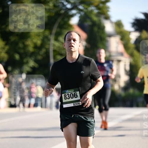 01.09.2024 - BARMER Alsterlauf Dr. Thomas Lammeyer http://msf.ph/oto/6893571 01.09.2024 09:27:55 Laufen 135, 8306, 8306, 3 meine-sportfotos.de