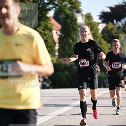 01.09.2024 - BARMER Alsterlauf Dr. Thomas Lammeyer http://msf.ph/oto/6893592 01.09.2024 09:27:59 Laufen 127, 3560, 4233 meine-sportfotos.de