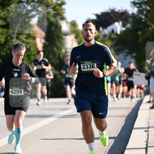 01.09.2024 - BARMER Alsterlauf Dr. Thomas Lammeyer http://msf.ph/oto/6893652 01.09.2024 09:28:10 Laufen 2336, 4259 meine-sportfotos.de