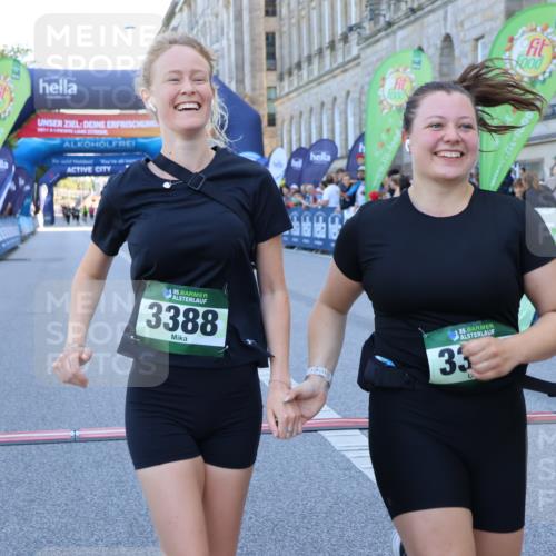 01.09.2024 - BARMER Alsterlauf Strokosch-Dieckow http://msf.ph/oto/6893680 01.09.2024 10:31:07 Ziel 3387, 3388 meine-sportfotos.de