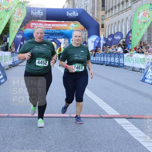 01.09.2024 - BARMER Alsterlauf Strokosch-Dieckow http://msf.ph/oto/6893712 01.09.2024 10:31:47 Ziel 4451, 4452 meine-sportfotos.de