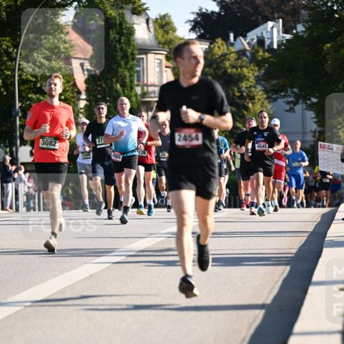 01.09.2024 - BARMER Alsterlauf Dr. Thomas Lammeyer http://msf.ph/oto/6893746 01.09.2024 09:28:26 Laufen 3082, 4289, 37, 4565, 2454, 4545 meine-sportfotos.de