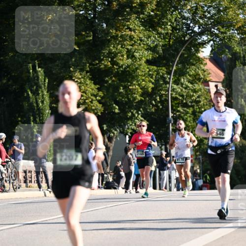 01.09.2024 - BARMER Alsterlauf Dr. Thomas Lammeyer http://msf.ph/oto/6893790 01.09.2024 09:28:36 Laufen 2207, 8169, 8176, 546 meine-sportfotos.de