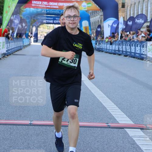 01.09.2024 - BARMER Alsterlauf Strokosch-Dieckow http://msf.ph/oto/6894049 01.09.2024 10:32:26 Ziel 2730 meine-sportfotos.de