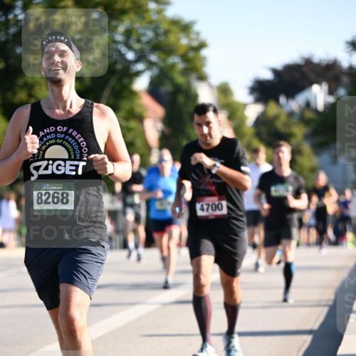 01.09.2024 - BARMER Alsterlauf Dr. Thomas Lammeyer http://msf.ph/oto/6894124 01.09.2024 09:29:35 Laufen 135, 8268, 4700 meine-sportfotos.de