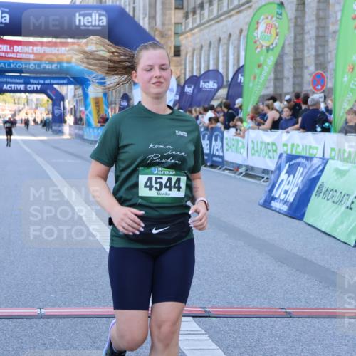 01.09.2024 - BARMER Alsterlauf Strokosch-Dieckow http://msf.ph/oto/6894158 01.09.2024 10:33:07 Ziel 4544 meine-sportfotos.de