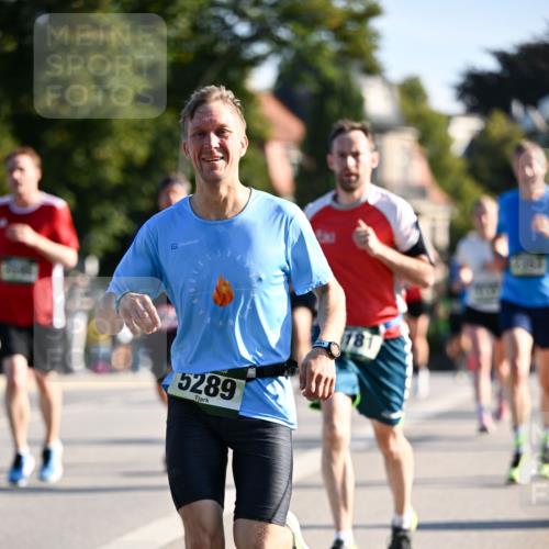 01.09.2024 - BARMER Alsterlauf Dr. Thomas Lammeyer http://msf.ph/oto/6894220 01.09.2024 09:29:52 Laufen 5289 meine-sportfotos.de