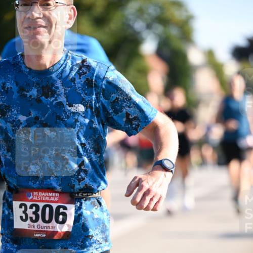 01.09.2024 - BARMER Alsterlauf Dr. Thomas Lammeyer http://msf.ph/oto/6894318 01.09.2024 09:30:08 Laufen 35, 3306 meine-sportfotos.de