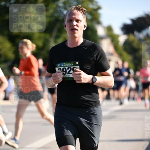 01.09.2024 - BARMER Alsterlauf Dr. Thomas Lammeyer http://msf.ph/oto/6894403 01.09.2024 09:30:21 Laufen 35, 929 meine-sportfotos.de