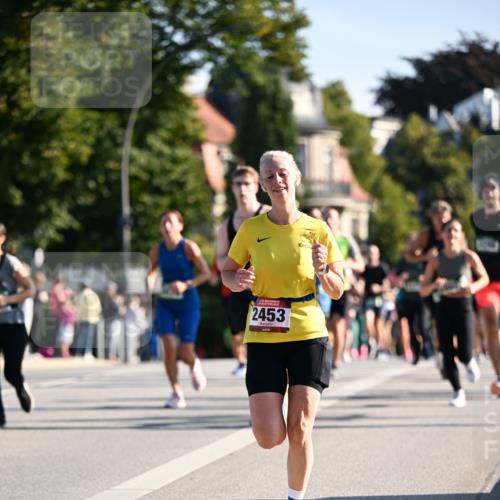 01.09.2024 - BARMER Alsterlauf Dr. Thomas Lammeyer http://msf.ph/oto/6894734 01.09.2024 09:31:13 Laufen 2453 meine-sportfotos.de