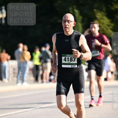 01.09.2024 - BARMER Alsterlauf Dr. Thomas Lammeyer http://msf.ph/oto/6895038 01.09.2024 09:32:00 Laufen 35, 4187, 4187 meine-sportfotos.de