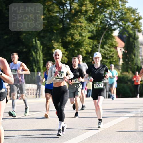01.09.2024 - BARMER Alsterlauf Dr. Thomas Lammeyer http://msf.ph/oto/6895056 01.09.2024 09:32:03 Laufen 166, 241, 3241, 8122, 3997 meine-sportfotos.de