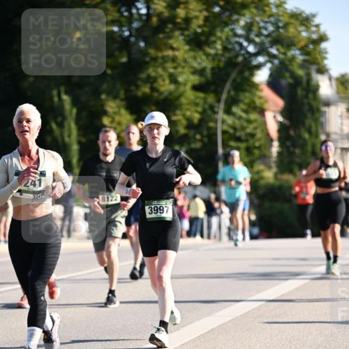 01.09.2024 - BARMER Alsterlauf Dr. Thomas Lammeyer http://msf.ph/oto/6895061 01.09.2024 09:32:04 Laufen 241, 3241, 8122, 3997 meine-sportfotos.de
