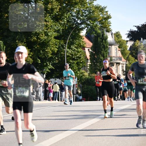 01.09.2024 - BARMER Alsterlauf Dr. Thomas Lammeyer http://msf.ph/oto/6895063 01.09.2024 09:32:05 Laufen 3997, 8174, 2809, 3923, 33333, 3433 meine-sportfotos.de