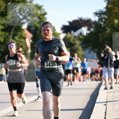 01.09.2024 - BARMER Alsterlauf Dr. Thomas Lammeyer http://msf.ph/oto/6895079 01.09.2024 09:32:07 Laufen 3923, 3435 meine-sportfotos.de