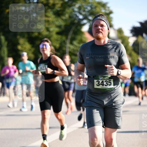 01.09.2024 - BARMER Alsterlauf Dr. Thomas Lammeyer http://msf.ph/oto/6895083 01.09.2024 09:32:07 Laufen 3435 meine-sportfotos.de