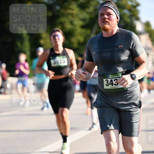 01.09.2024 - BARMER Alsterlauf Dr. Thomas Lammeyer http://msf.ph/oto/6895085 01.09.2024 09:32:08 Laufen 392, 35, 343 meine-sportfotos.de