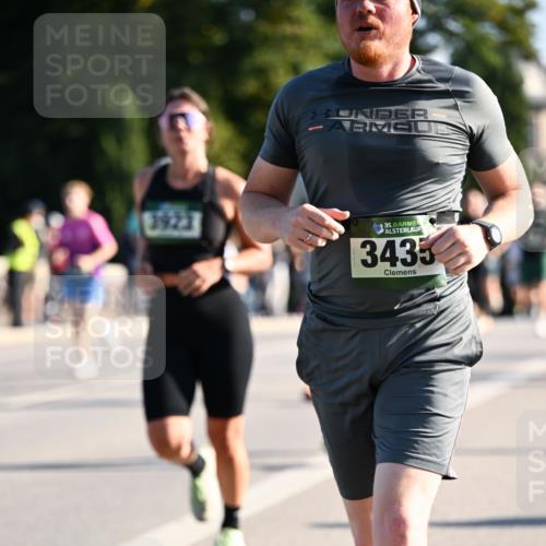 01.09.2024 - BARMER Alsterlauf Dr. Thomas Lammeyer http://msf.ph/oto/6895088 01.09.2024 09:32:08 Laufen 13922, 35, 3435 meine-sportfotos.de