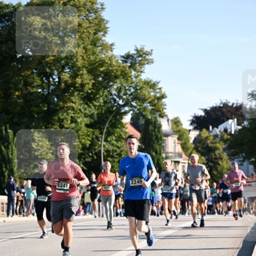 01.09.2024 - BARMER Alsterlauf Dr. Thomas Lammeyer http://msf.ph/oto/6895998 01.09.2024 09:33:52 Laufen 3342, 5241, 5241, 465, 2249 meine-sportfotos.de
