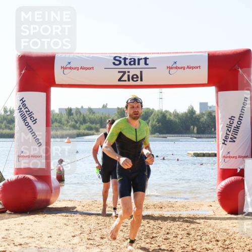 01.09.2024 - 17. Tribühne Triathlon Luisa Fischer http://msf.ph/oto/6896584 01.09.2024 11:24:08 Schwimmen 451, 493, 505, 534 meine-sportfotos.de
