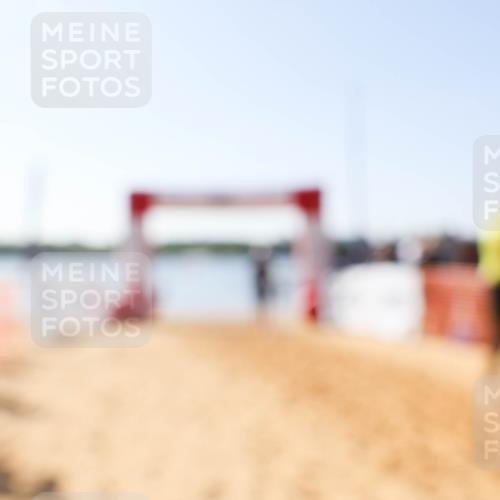 01.09.2024 - 17. Tribühne Triathlon Luisa Fischer http://msf.ph/oto/6896649 01.09.2024 11:24:47 Schwimmen 515, 527 meine-sportfotos.de