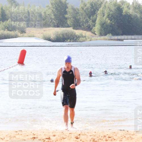 01.09.2024 - 17. Tribühne Triathlon Luisa Fischer http://msf.ph/oto/6896767 01.09.2024 11:25:49 Schwimmen 483 meine-sportfotos.de