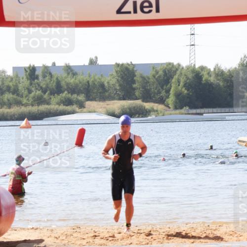 01.09.2024 - 17. Tribühne Triathlon Luisa Fischer http://msf.ph/oto/6896775 01.09.2024 11:25:51 Schwimmen 483 meine-sportfotos.de