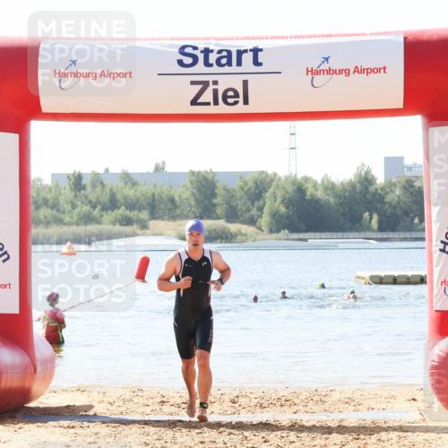 01.09.2024 - 17. Tribühne Triathlon Luisa Fischer http://msf.ph/oto/6896782 01.09.2024 11:25:53 Schwimmen 483 meine-sportfotos.de