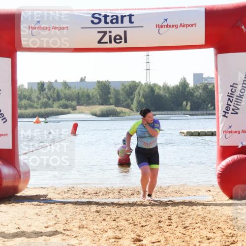 01.09.2024 - 17. Tribühne Triathlon Luisa Fischer http://msf.ph/oto/6897014 01.09.2024 11:34:26 Schwimmen 533 meine-sportfotos.de